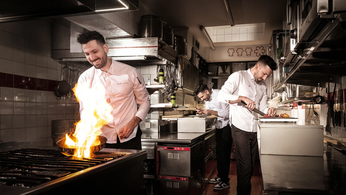 Philipp Lukas in der Küche