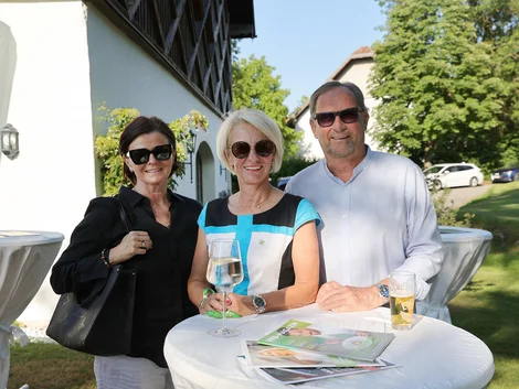 Maria Frixeder, Ulrike Resl (Private Banking VKB Braunau), Karl Frixeder
